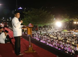 Salat Subuh Berjemaah, Danny Pomanto Ajak Masyarakat Semangat Berzakat 