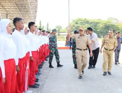 Wali Kota Danny Bakar Semangat Anggota Paskibraka Makassar Saat Latihan