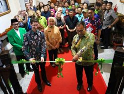 Pameran Walking Through A Songline Hadir di Makassar