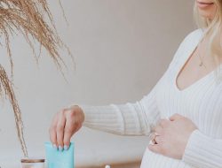 Awas! Ini 3 Kandungan Skincare yang Tidak Boleh Digunakan Ibu Hamil dan Menyusui