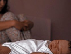 Kenali Gejala Baby Blues dan Cara Menanganinya