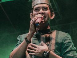 Lirik, Chord, dan Terjemahan Lagu Hits Ridwan Sau Berjudul “La’rokong Tojeng Ma Kapang”