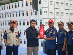 Antisipasi Kebakaran Jelang Pemilu, Damkar Makassar Kerahkan Tim Cek Gudang Logistik