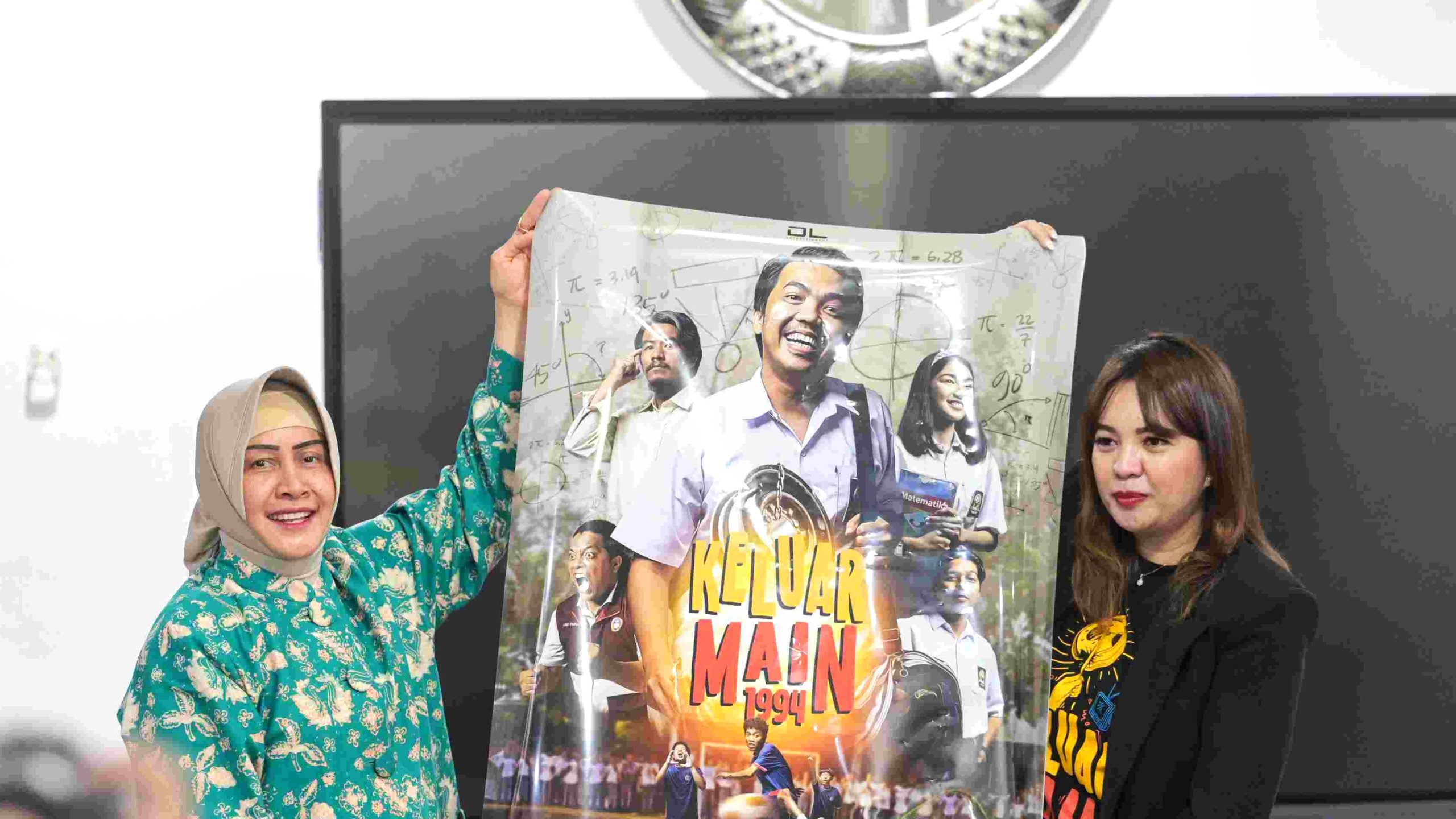 Keluar Main 1994