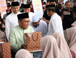 Kapolda Sulsel Bersama Danny Pomanto Menyantuni Ribuan Anak Yatim