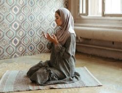 Dapatkan Pengampunan Dosa di Malam Pertengahan Ramadan