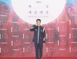 Lee Do Hyun Hadiri Baeksang Award dengan Balutan Seragam Militer