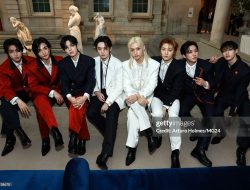 Debut Met Gala 2024, Stray Kids Kenakan Busana Eksklusif Tommy Hilfiger