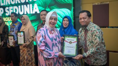 Indira Yusuf Ismail Tekankan Pentingnya Partisipasi Seluruh Kalangan dalam Menjaga Lingkungan