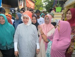 Indira Yusuf Ismail  Tinjau Lorong PKK di Barrang Lompo
