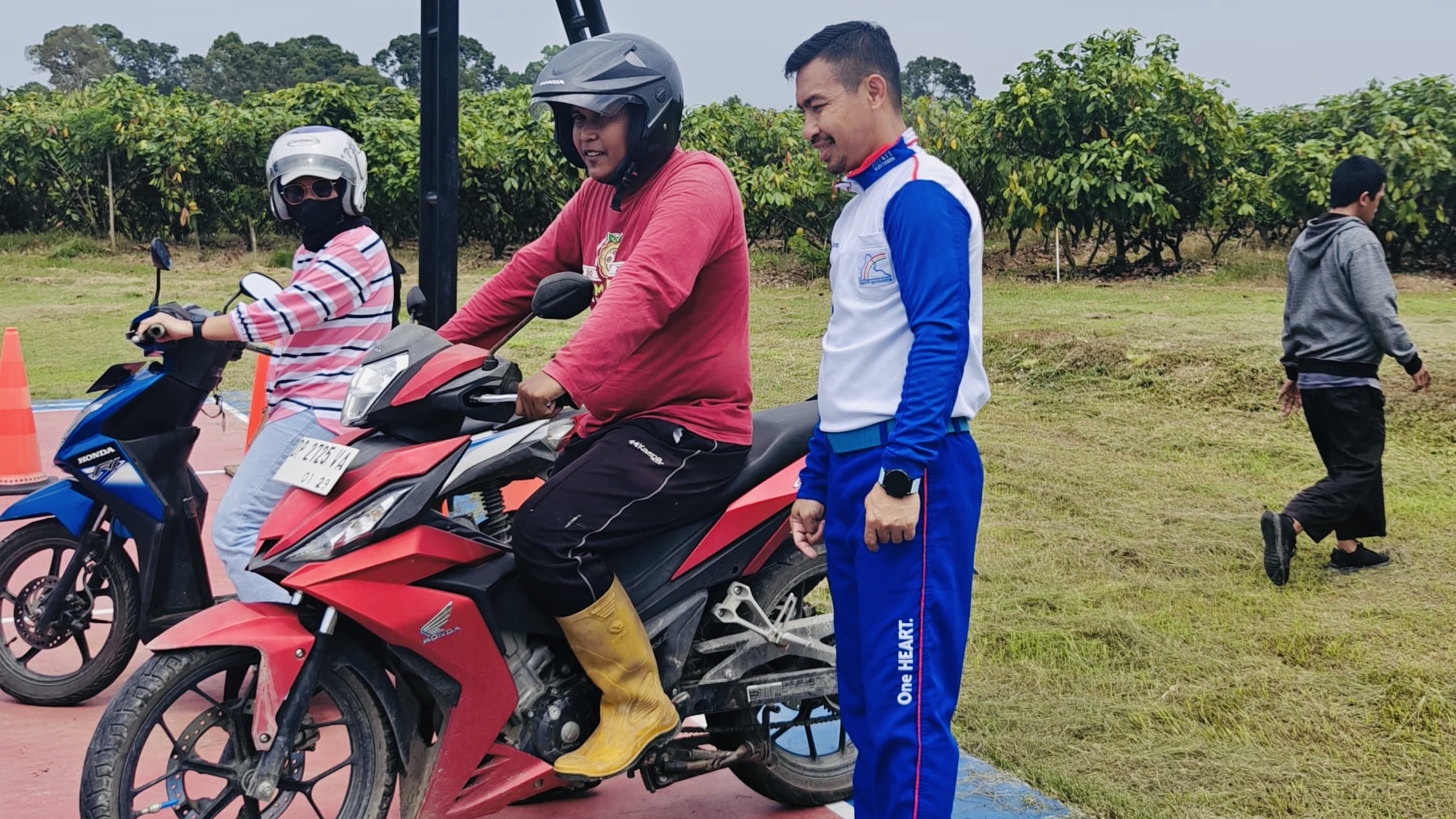 Cari Aman