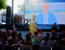 Panggung F8 Makassar Hadirkan Dongeng Keliling Hibur 100 Siswa