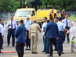 Danny Pomanto Terima Kedatangan Presiden Jokowi di Pangkalan TNI AU Sultan Hasanuddin