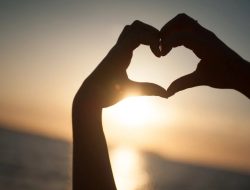 Self-love atau Narsisme? Yuk, Cari Tahu Bedanya!