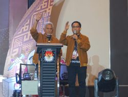 Paslon AMAN Hadirkan Inovasi dan Program Solutif Hingga Gimik Anime di Debat Perdana