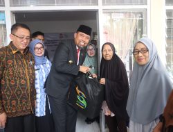 Rangkaian HUT Kota Makassar ke-417, Pjs Wali Kota Serahkan Paket Penghargaan untuk Veteran