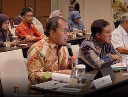 Kepala DPM PTSP Makassar Helmy Budiman Dampingi Walikota  Bahas Rancangan Perda RTRW Bersama Kementerian ATR BPN
