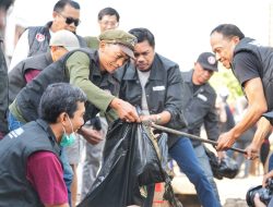 Siap Pertahankan Adipura, Pj Sekda Makassar Firman Pagarra  Pimpin Sabtu Bersih di Manggala