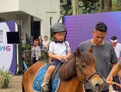 Latih Kesabaran Anak Lewat Berkuda