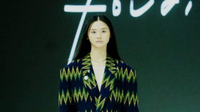 Jakarta Fashion Week 2025 : Ada Tenun Sobi Khas Bugis