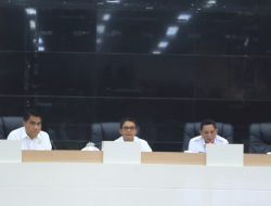 Senam Bersama Warnai Perpisahan Andi Arwin Azis Sebagai Pjs Wali Kota Makassar