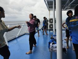 Karateka Inkanas Sulsel Latihan di Atas Kapal Menuju Kejurnas Karate Kapolri Cup 2024