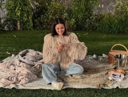 Benny Blanco dan Selena Gomez Resmi Bertunangan