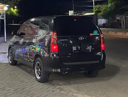 Kenaikan Opsen Pajak Kendaraan Bermotor 2025, Pengemudi Ompreng di Persimpangan Jalan