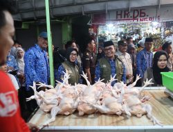 Jelang Nataru, Pj Sekda Makassar Irwan Adnan Tinjau Harga di Pasar Tradisional dan Swalayan