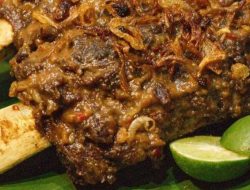 Makanan Khas Sulawesi Selatan yang Harus Ada di Meja Perayaan Tahun Baru   