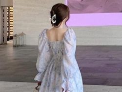 Cara Mudah Tampil Stylish di Parayaan Natal, Ini Tipsnya!