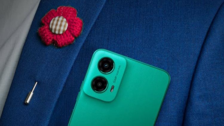 Motorola Moto G45 5G Resmi Hadir di Indonesia, Bawa Performa Andal dengan Harga Ramah di Kantong! Motorola Moto G45 5G Resmi Hadir di Indonesia, Bawa Performa Andal dengan Harga Ramah di Kantong!