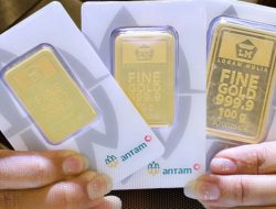 Harga Emas Antam Turun Rp13.000 per Gram, Simak Rinciannya!