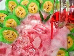 Es Pisang Ijo: Legenda Dessert Segar Khas Sulsel
