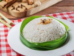 Hindari Langsung Makan Nasi Saat Berbuka Puasa, Ini Alasannya!