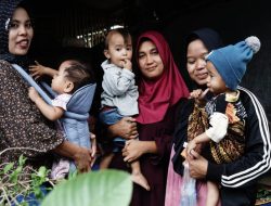 Anak-Anak Tumbuh dalam Kepungan Asap Rokok