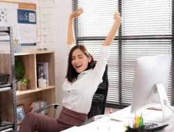 Hari Pertama Kerja Usai Liburan? Ini 5 Tips Sehat agar Tetap Produktif