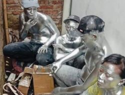 Manusia Silver: Balutan Seni Semu Tanpa Kreativitas