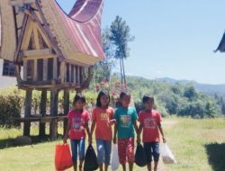Ketukan Kecil Anak Kampung Tallunglipu Toraja, Kearifan Lokal Sulsel yang Selalu Datang di Awal Tahun