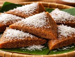 Kue Apang Bugis: Cita Rasa Tradisi yang Menjadi Primadona di Jalur Poros Barru