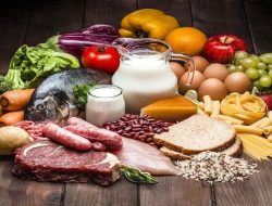 Hampir Separuh Warga RI Tak Mampu Beli Makanan Sehat