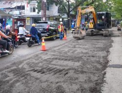 Pemprov Sulsel Lanjutkan Perbaikan ke Jalan Aroepala, Lalu Lintas Berlaku Buka-Tutup
