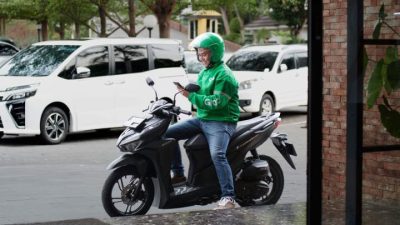 TARIF GRAB NAIK