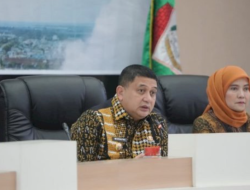 Wali Kota Makassar Instruksikan Bapenda dan Satpol PP Tertibkan Baliho Ilegal