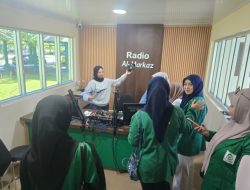 Mahasiswa Jurnalistik UIN Alauddin Belajar Siaran Radio di Raz FM Makassar