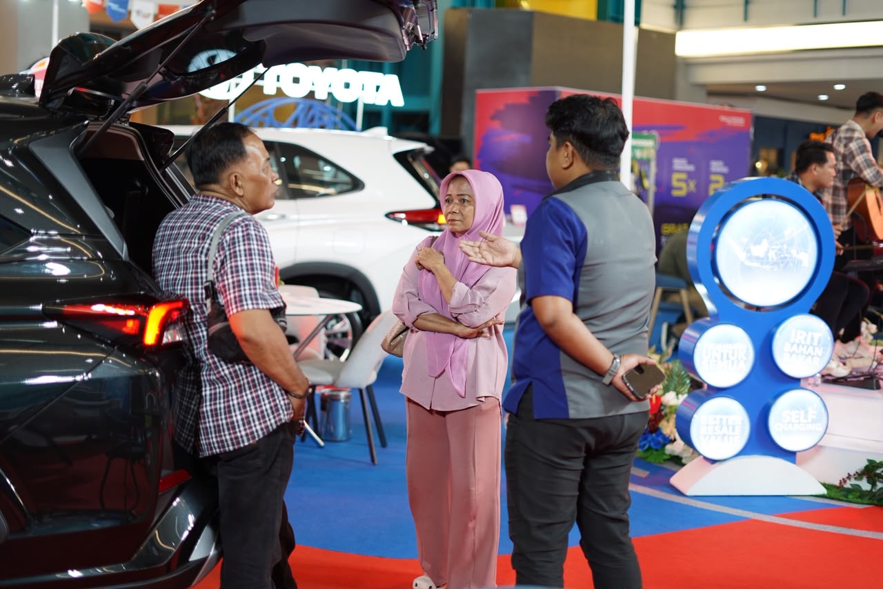 Fitur Keselamatan Makin Canggih, Pengguna Rasakan Nyaman Berkendara dengan Toyota Veloz