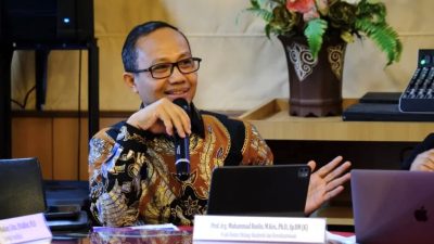 Tidak Hanya Membangun Senyum, Prof Ruslin Menentukan Masa Depan Ribuan Anak Bangsa