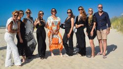 Fashion Show Met Warnai Musim Panas