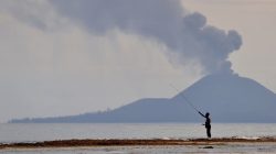Erupsi Anak Krakatau Mulai Mengganggu Aktivitas Ekonomi Warga