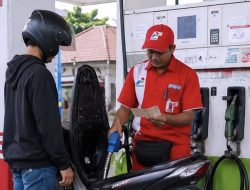 BBM Subsidi Tak Naik Meski Minyak Tembus US$112,81, Apa Dampaknya bagi Warga?
